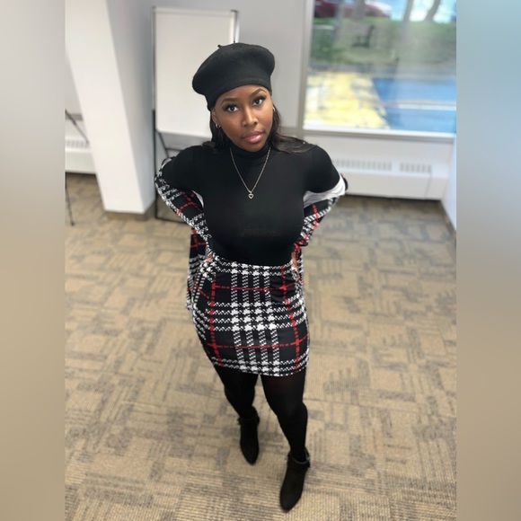 Black white and red plaid mini skirt and jacket set - Picture 2 of 4